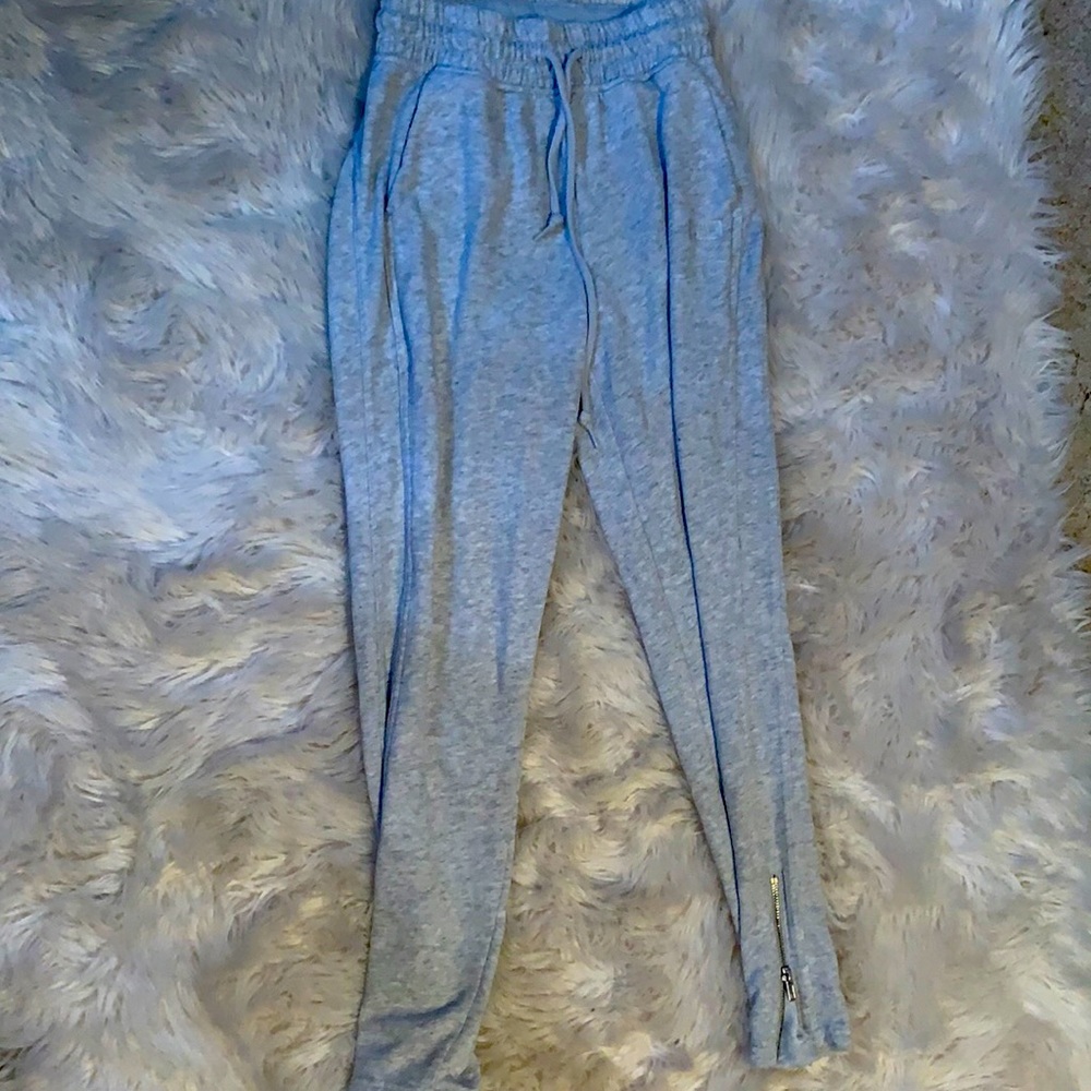white/grey victoria’s secret sweatpants